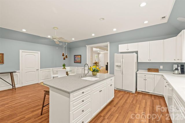 7108 Preston Court, Charlotte, NC 28215