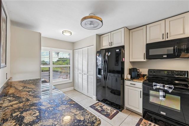 15489 Admiralty CIR 5, North Fort Myers, FL 33917