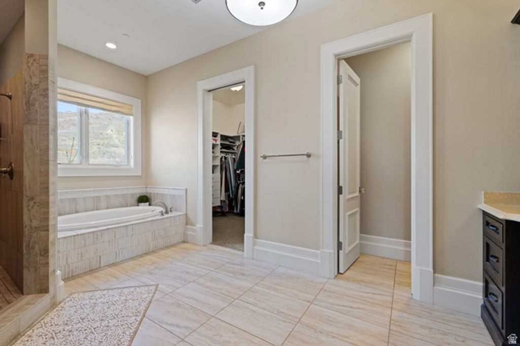 Image 103 of property listing at 14249 S CANYON VINE CV, Draper, UT 84020