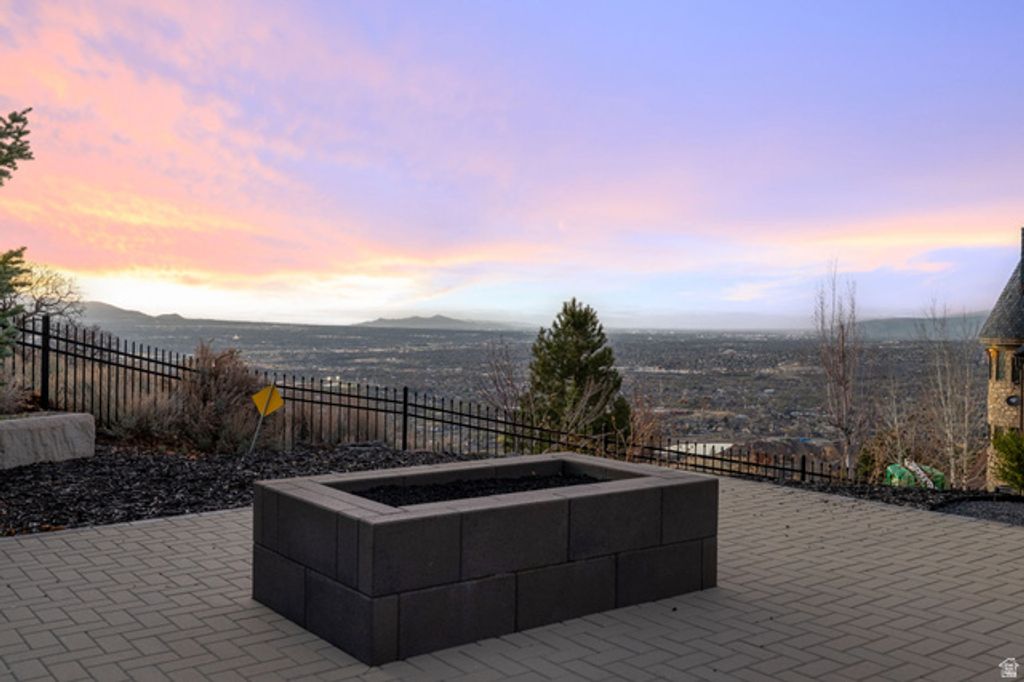 Image 119 of property listing at 14249 S CANYON VINE CV, Draper, UT 84020