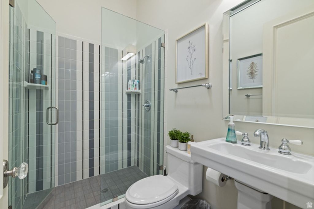 Image 45 of property listing at 14249 S CANYON VINE CV, Draper, UT 84020