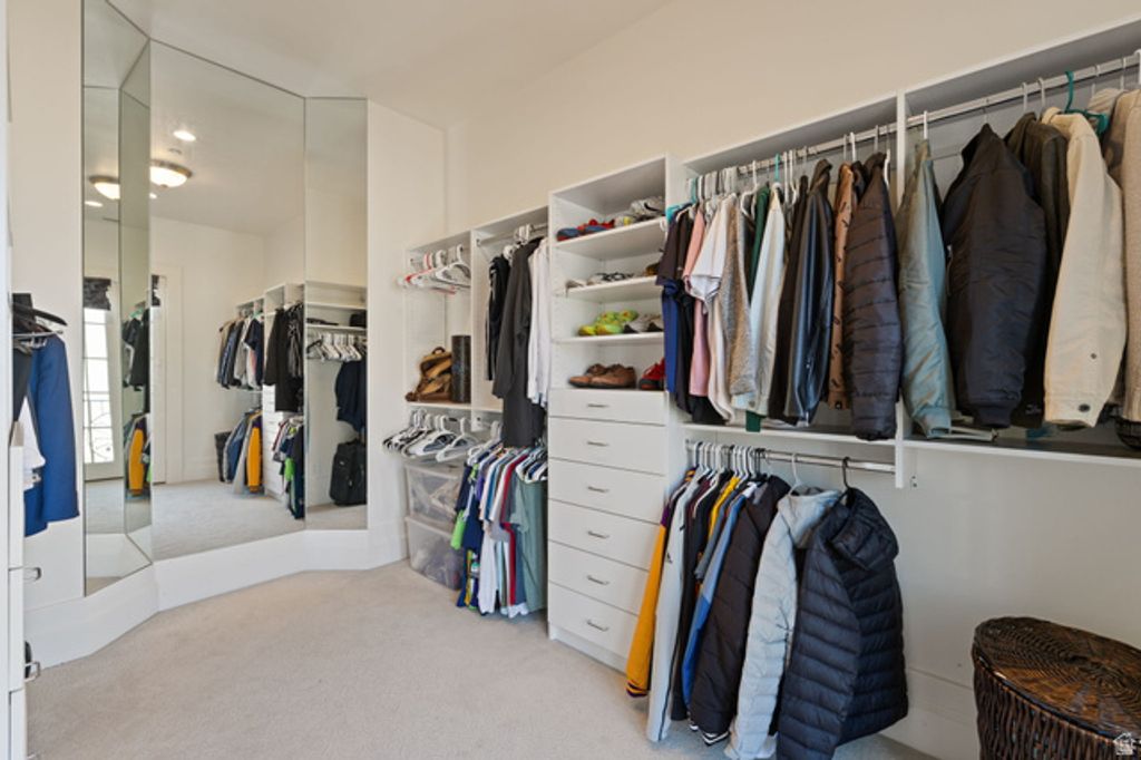 Image 78 of property listing at 14249 S CANYON VINE CV, Draper, UT 84020