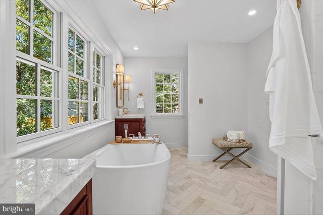 2921 LEGATION ST NW, Washington, DC 20015