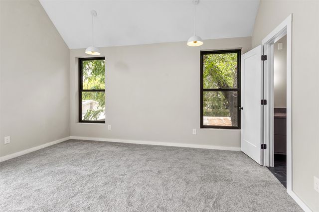 957 Woods Avenue, Fort Worth, TX 76102