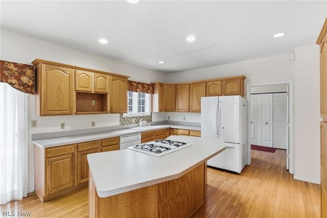 25684 Tryon Road, Oakwood Village, OH 44146