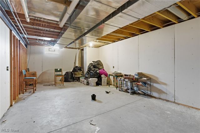 25684 Tryon Road, Oakwood Village, OH 44146