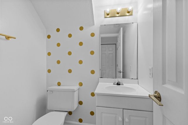 3025 Arrow Wood Lane, Indianapolis, IN 46214