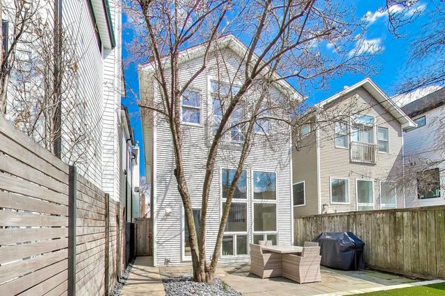 2720 N Magnolia Avenue, Chicago, IL 60614