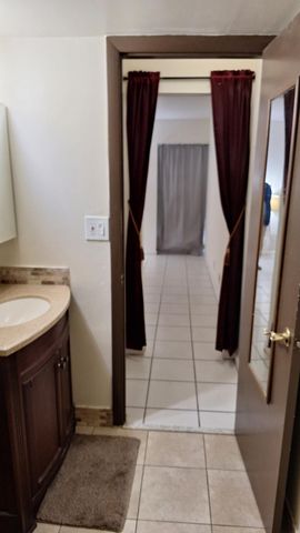 26 Golfs Edge B, West Palm Beach, FL 33417