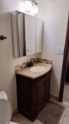 26 Golfs Edge B, West Palm Beach, FL 33417