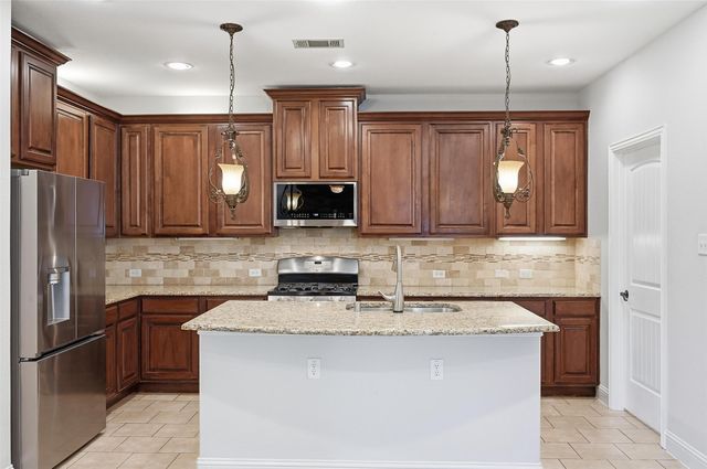 6284 Sun Ray Drive, Denton, TX 76208