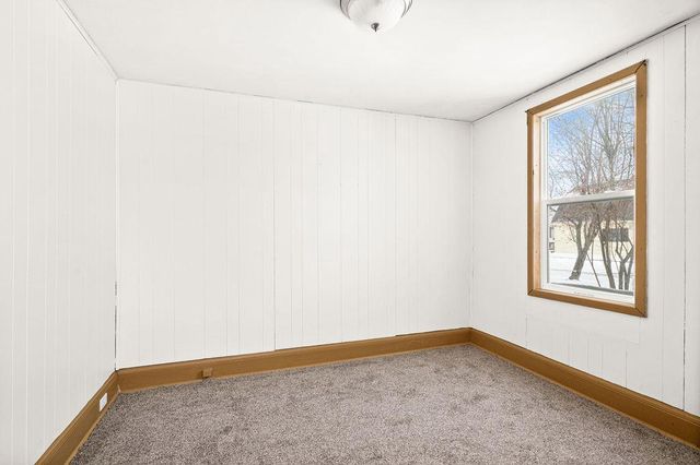 722 Fisher Ave, Superior, WI 54880