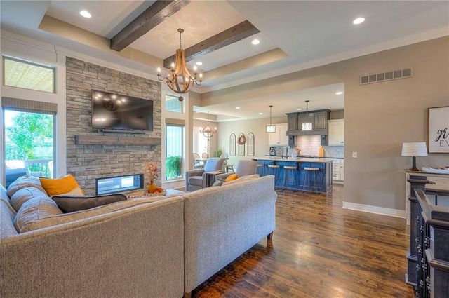 205 SW Mackenzie Drive, Lee's Summit, MO 64081