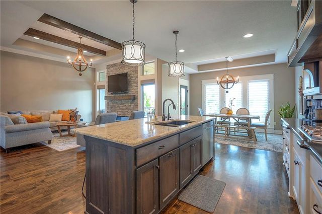 205 SW Mackenzie Drive, Lee's Summit, MO 64081