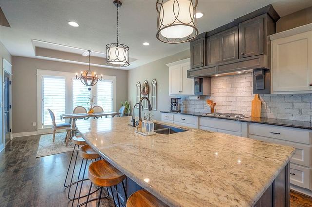 205 SW Mackenzie Drive, Lee's Summit, MO 64081