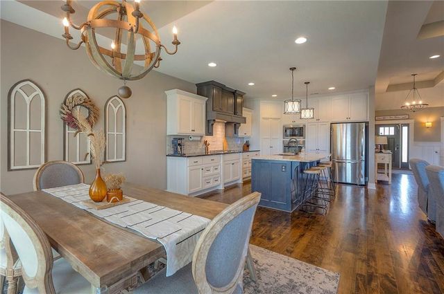 205 SW Mackenzie Drive, Lee's Summit, MO 64081