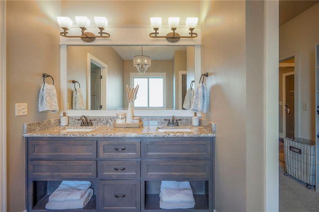 205 SW Mackenzie Drive, Lee's Summit, MO 64081