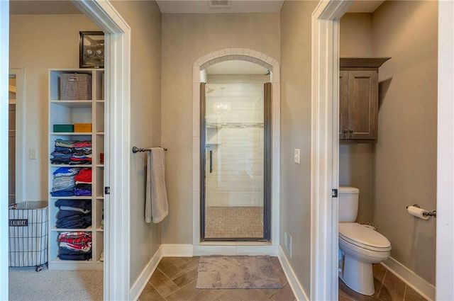 205 SW Mackenzie Drive, Lee's Summit, MO 64081