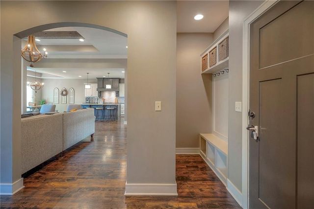 205 SW Mackenzie Drive, Lee's Summit, MO 64081