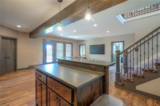 205 SW Mackenzie Drive, Lee's Summit, MO 64081