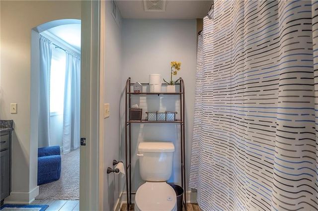 205 SW Mackenzie Drive, Lee's Summit, MO 64081