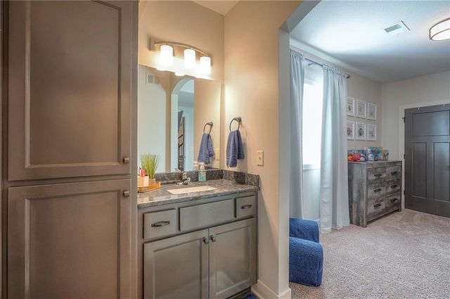 205 SW Mackenzie Drive, Lee's Summit, MO 64081