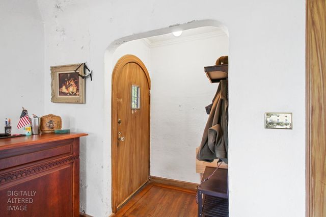 4351 63rd St, Sacramento, CA 95820