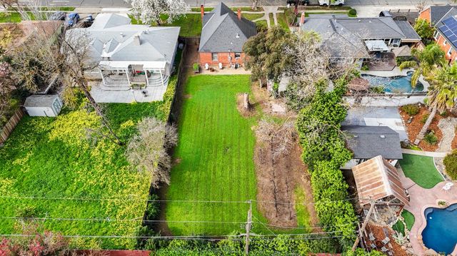 4351 63rd St, Sacramento, CA 95820