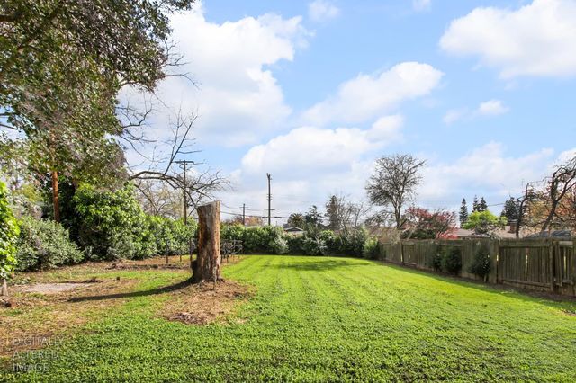 4351 63rd St, Sacramento, CA 95820