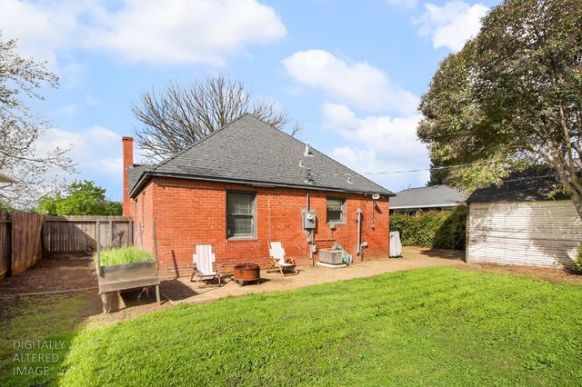 4351 63rd St, Sacramento, CA 95820