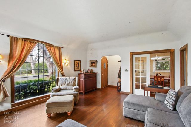 4351 63rd St, Sacramento, CA 95820