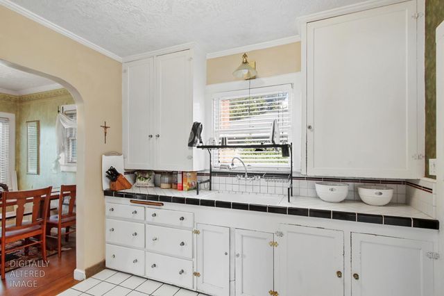 4351 63rd St, Sacramento, CA 95820