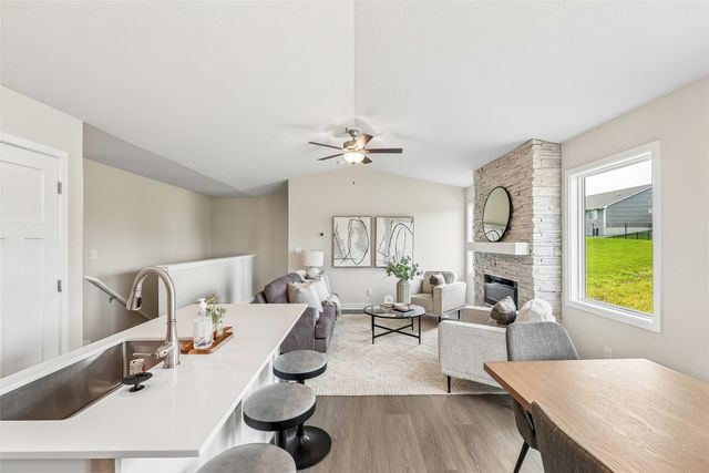 723 W Wright Road, Norwalk, IA 50211