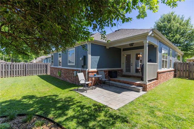 2643 N Sierra Avenue, Fayetteville, AR 72703