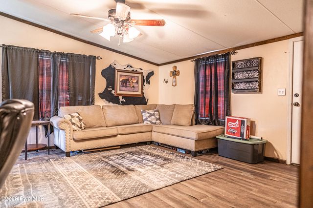 188 Willow Pond Drive, Hamlet, NC 28345