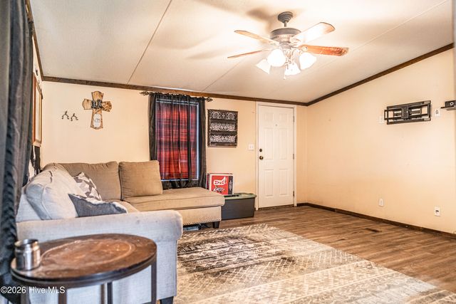 188 Willow Pond Drive, Hamlet, NC 28345