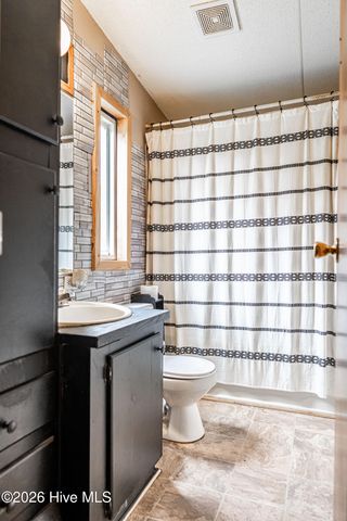 188 Willow Pond Drive, Hamlet, NC 28345