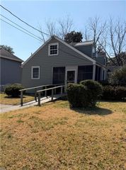 7531 Yorktown DR, Norfolk, VA 23505