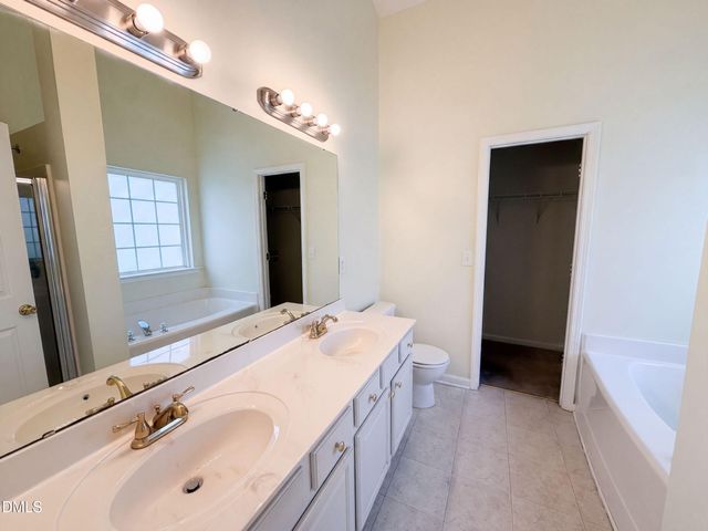 5512 Spindlewood Court, Durham, NC 27703
