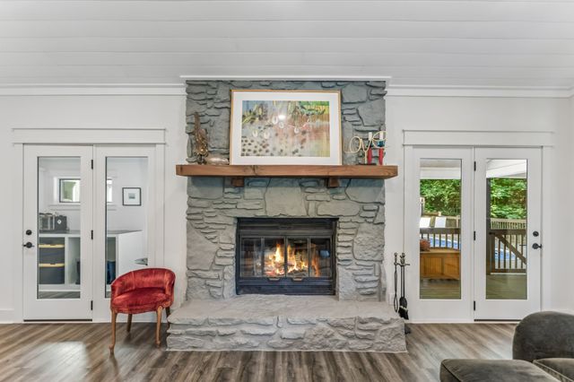 9033 Old Charlotte Pike, Pegram, TN 37143