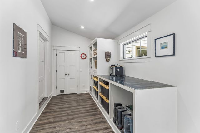 9033 Old Charlotte Pike, Pegram, TN 37143