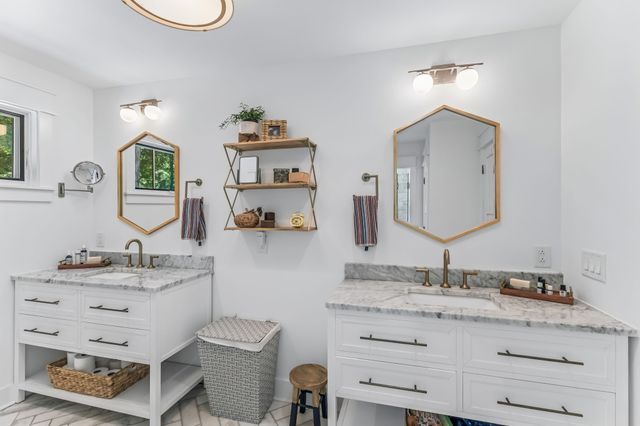 9033 Old Charlotte Pike, Pegram, TN 37143