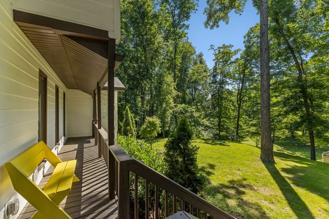 9033 Old Charlotte Pike, Pegram, TN 37143
