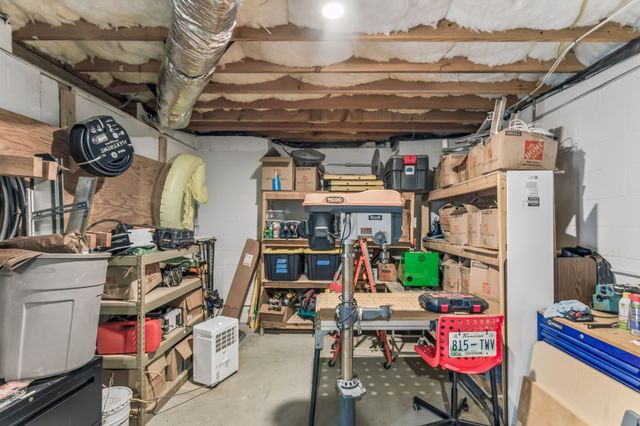 9033 Old Charlotte Pike, Pegram, TN 37143