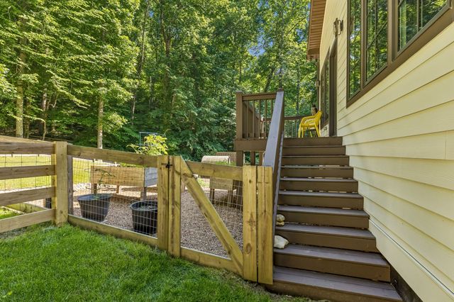 9033 Old Charlotte Pike, Pegram, TN 37143