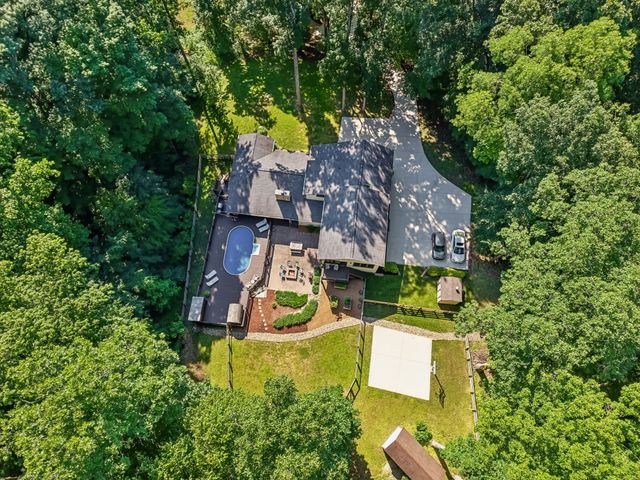 9033 Old Charlotte Pike, Pegram, TN 37143