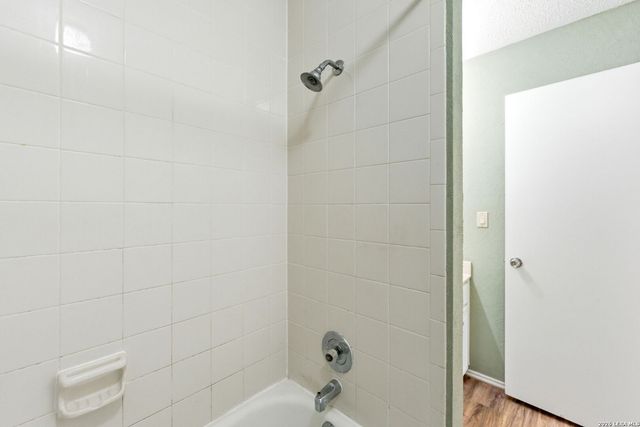 9219 BIG BETHEL DR, San Antonio, TX 78240
