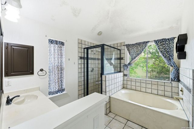 9219 BIG BETHEL DR, San Antonio, TX 78240