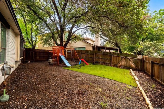 9219 BIG BETHEL DR, San Antonio, TX 78240