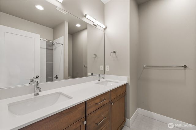 2483 NE 242nd Place, Sammamish, WA 98074